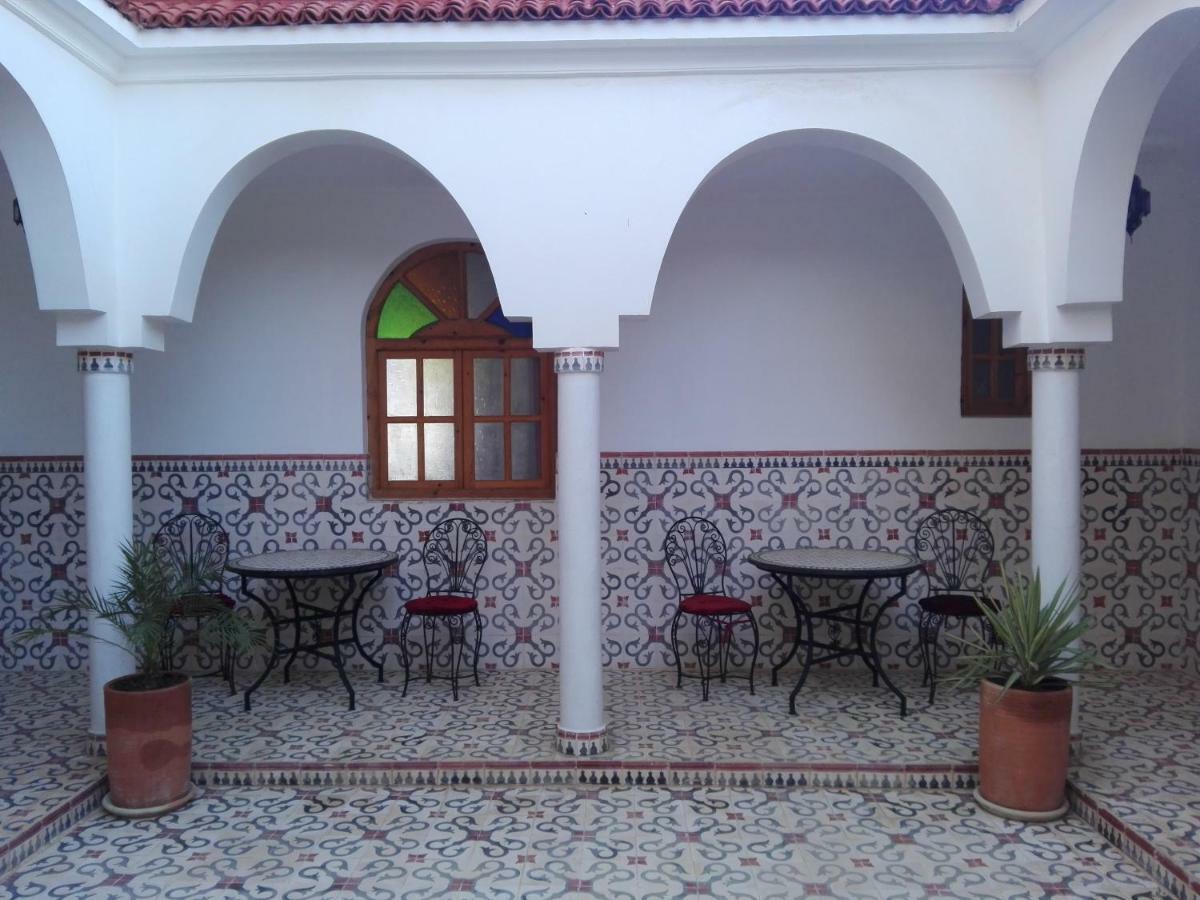 Riad Kebdana Ifoutatsene Exteriör bild